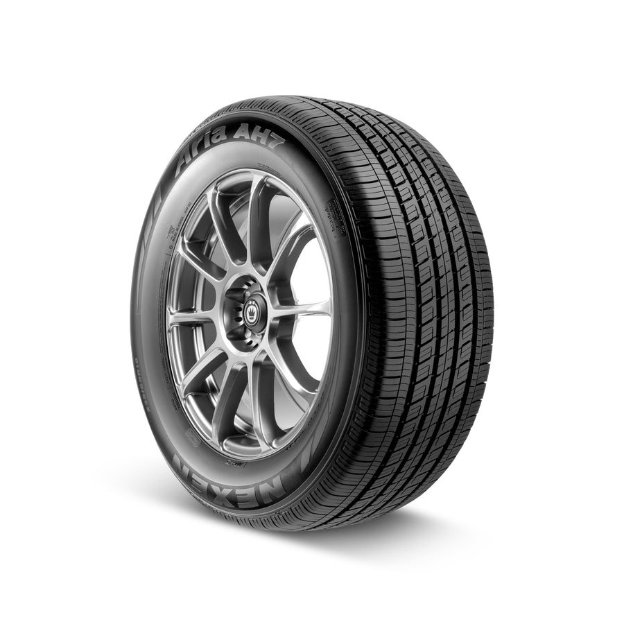 Nexen Aria AH7 All-Season Touring Tire 225/55R18
